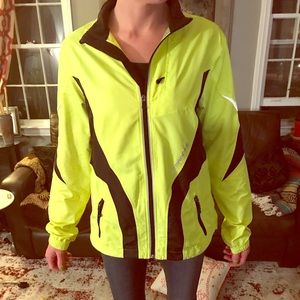 Women’s Brooks running jacket